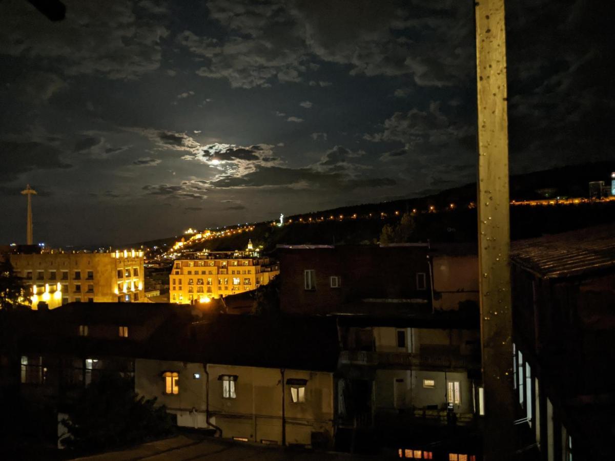 Diwan Hostel Tbilisi Exterior foto