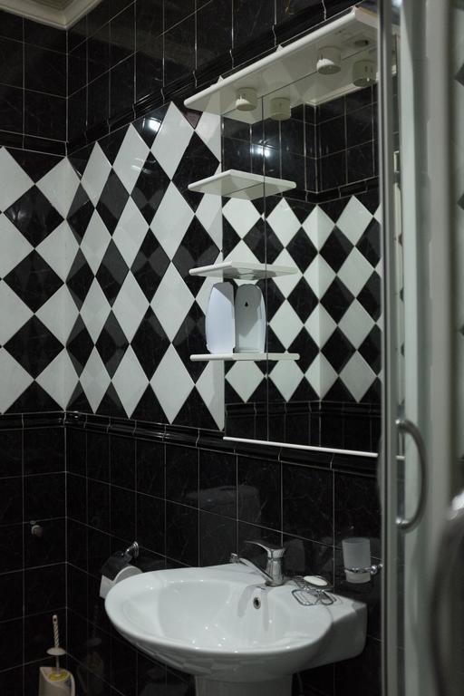 Diwan Hostel Tbilisi Exterior foto