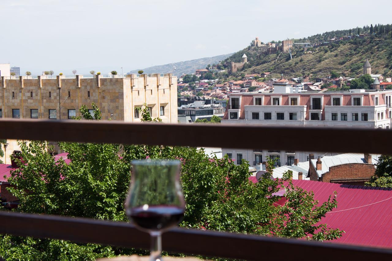 Diwan Hostel Tbilisi Exterior foto